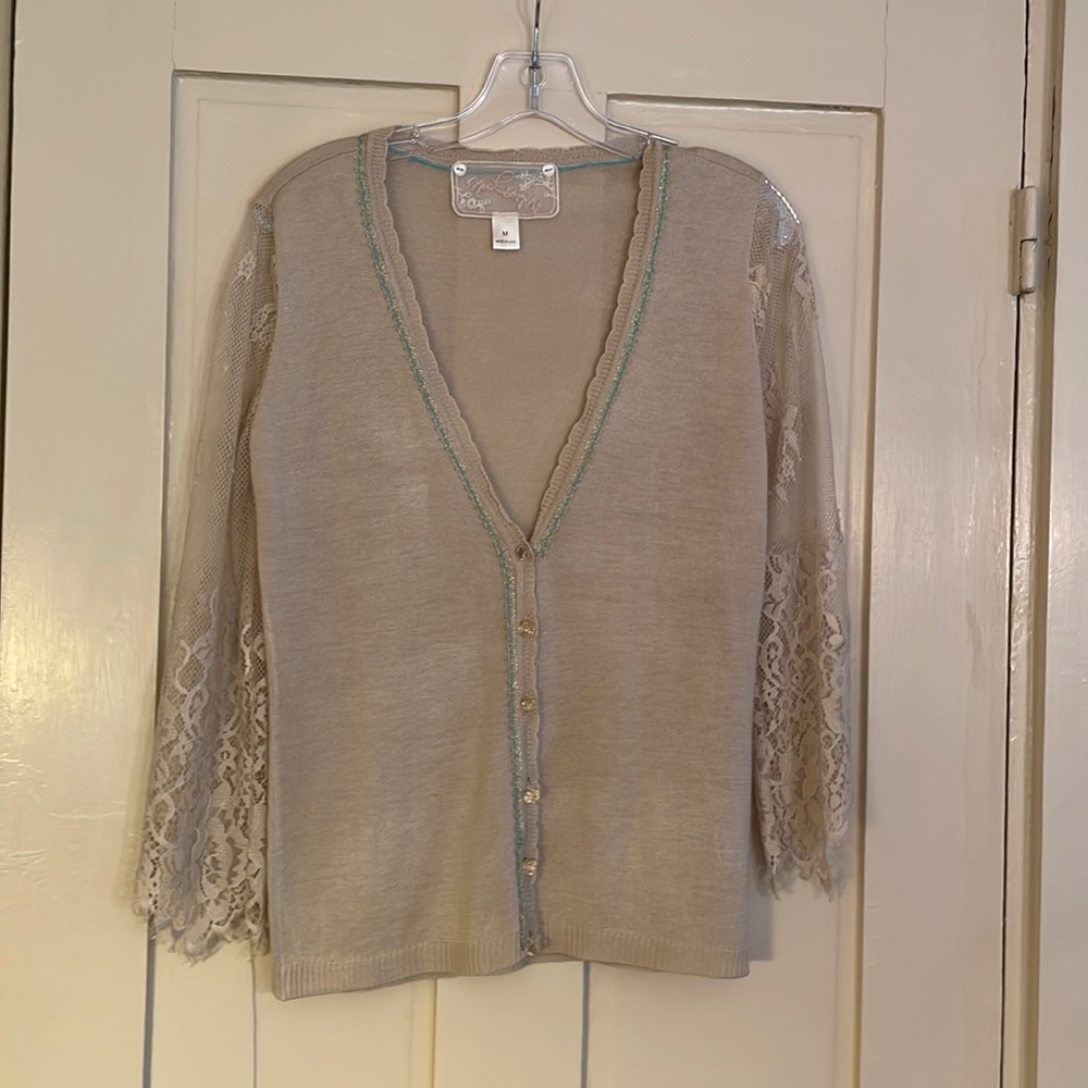Nick and Mo sweater with lace long sleeves. Size M